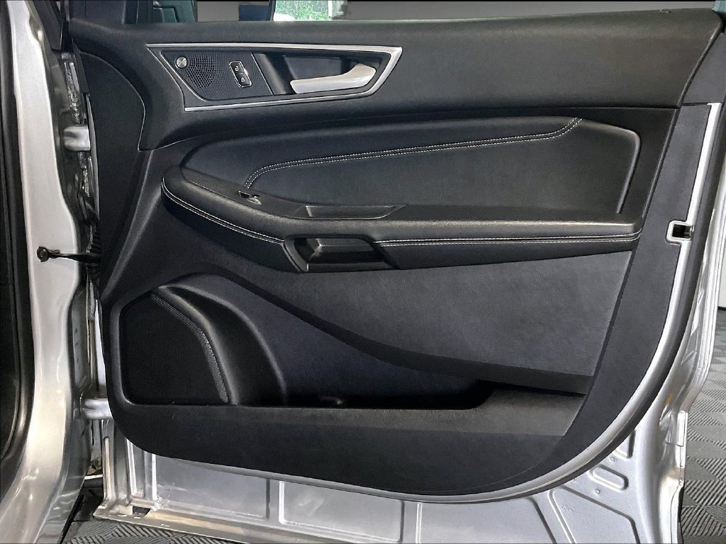 Used 2021 Silver Ford Titanium image 12