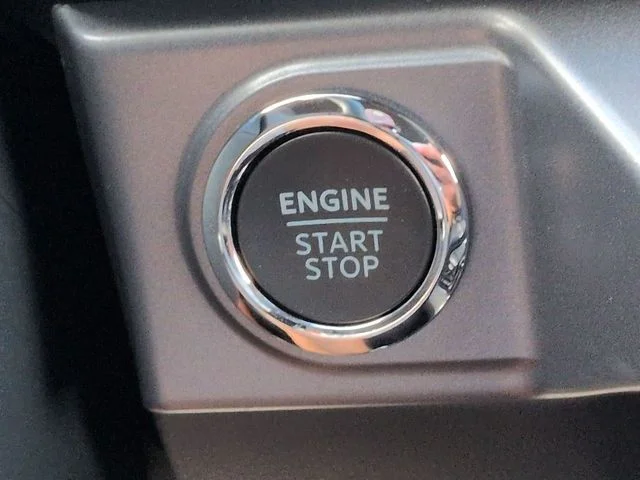 New 2026 Oxford White Ford XLT image 28