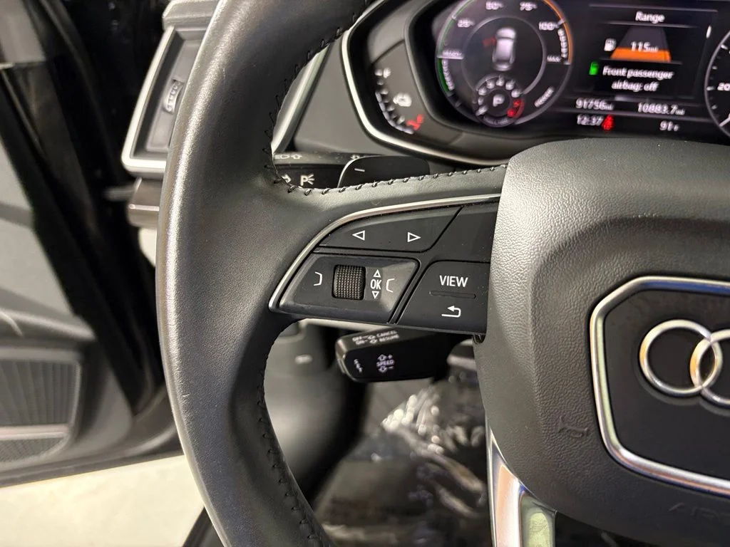 Used 2020 Black Metallic Audi 55 Premium image 19
