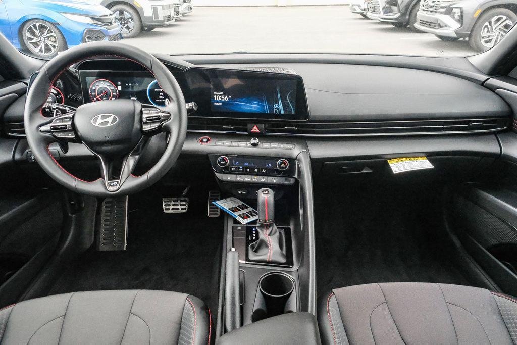 2025 Hyundai Elantra N Line - Photo 15