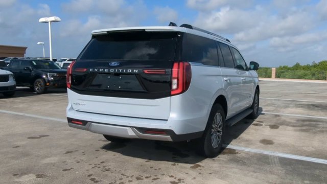 New 2026 Space Silver Metallic Ford Platinum® image 93
