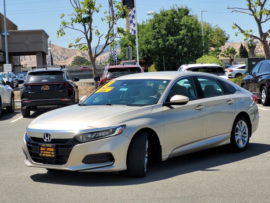 2018 Honda Accord LX - Photo 8