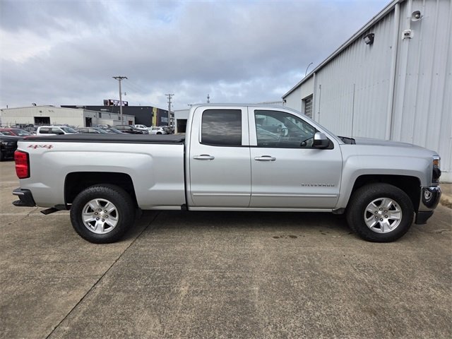 Used 2017 Chevrolet Silverado 1500 LT with VIN 1GCVKREC4HZ137683 for sale in Little Rock