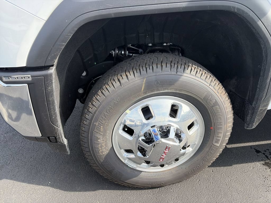 New 2026 Summit White GMC SLE DRW image 16