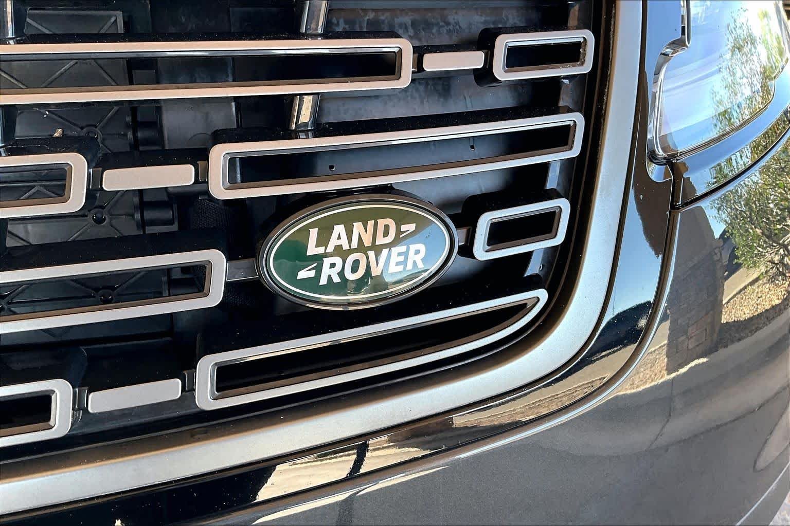 Used 2025 Carpathian Grey Premium Metallic Land Rover S image 31