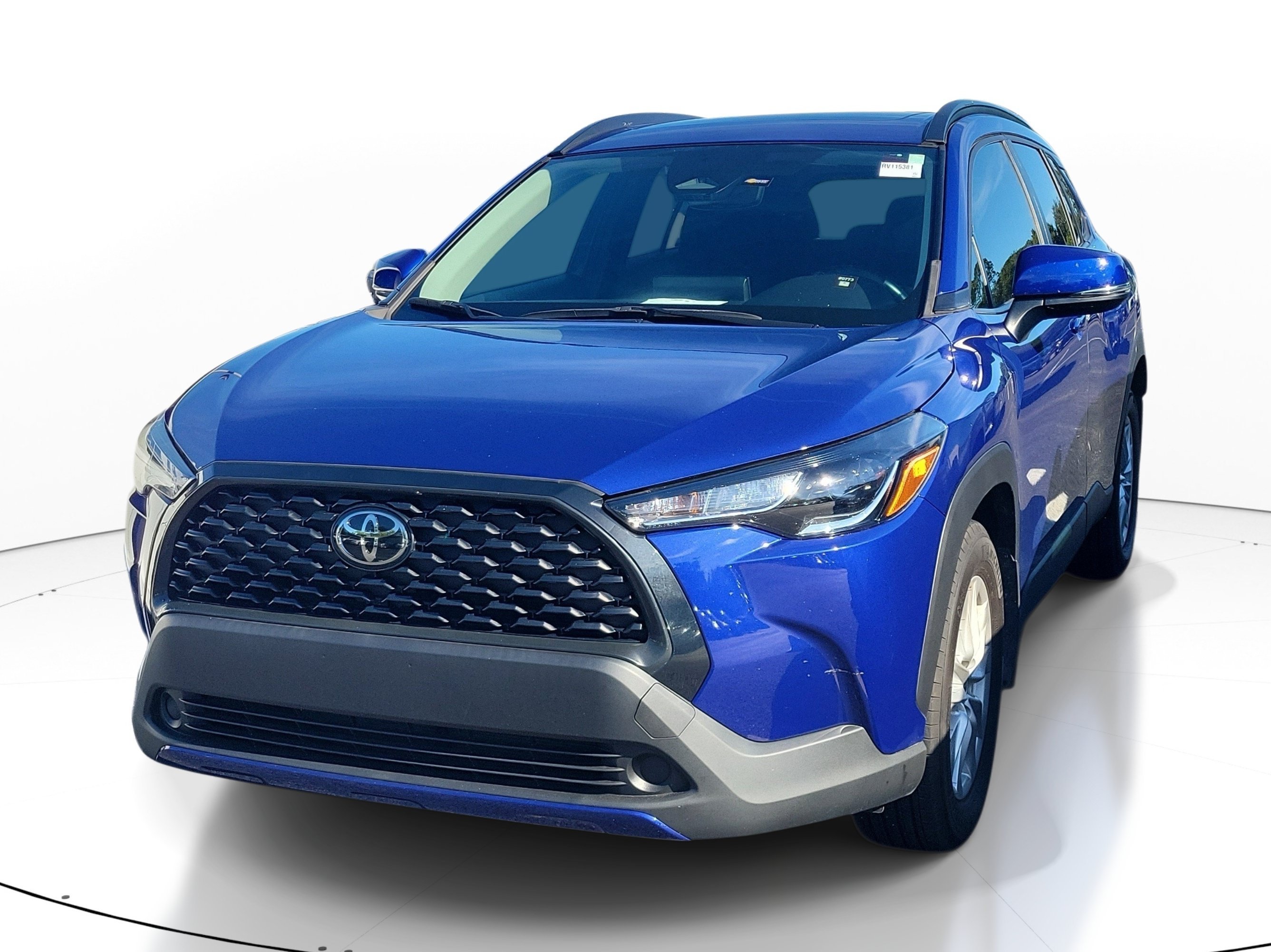 Used 2024  Toyota LE image 2