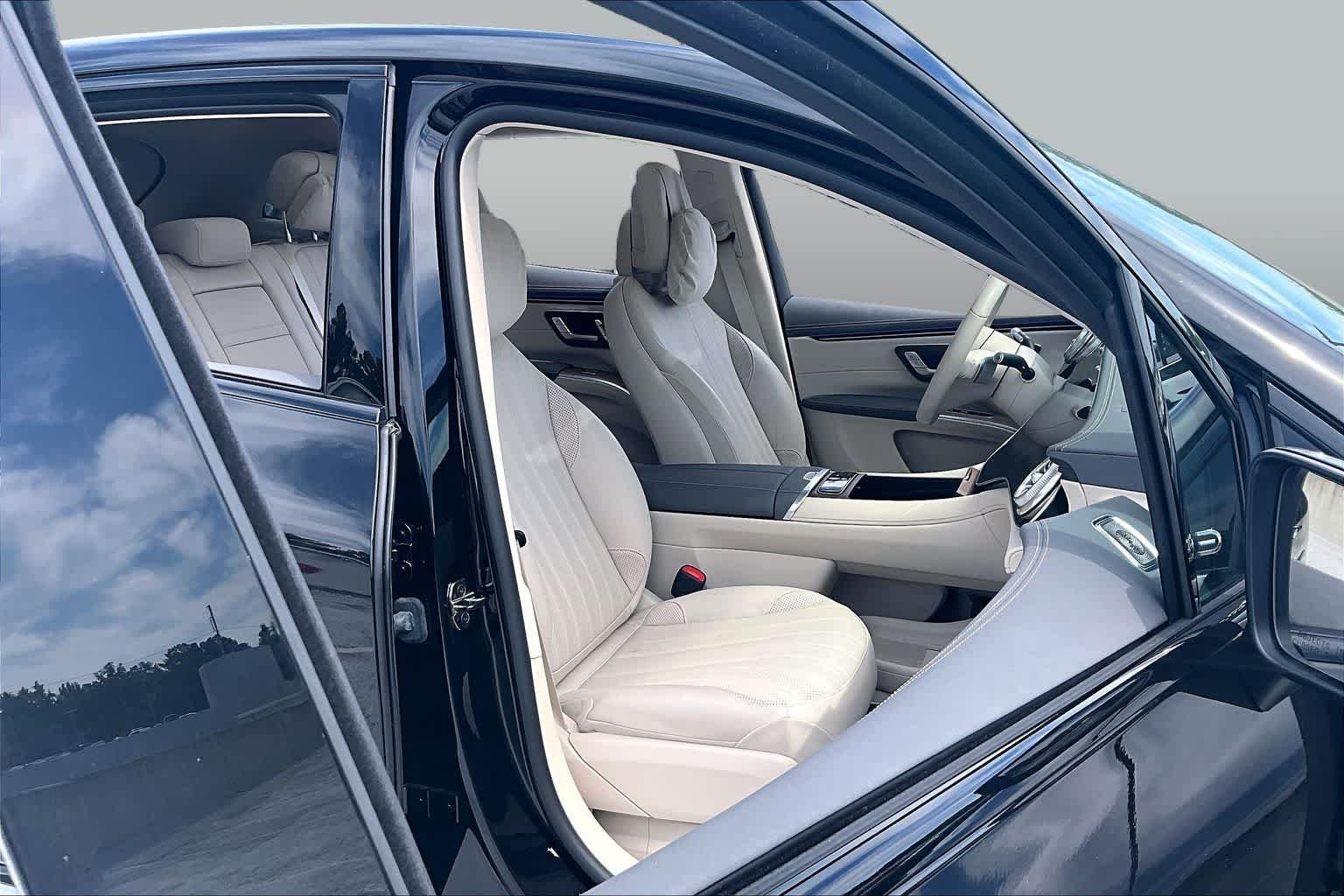 Used 2024 Obsidian Black Metallic Mercedes-Benz EQS 450 image 8