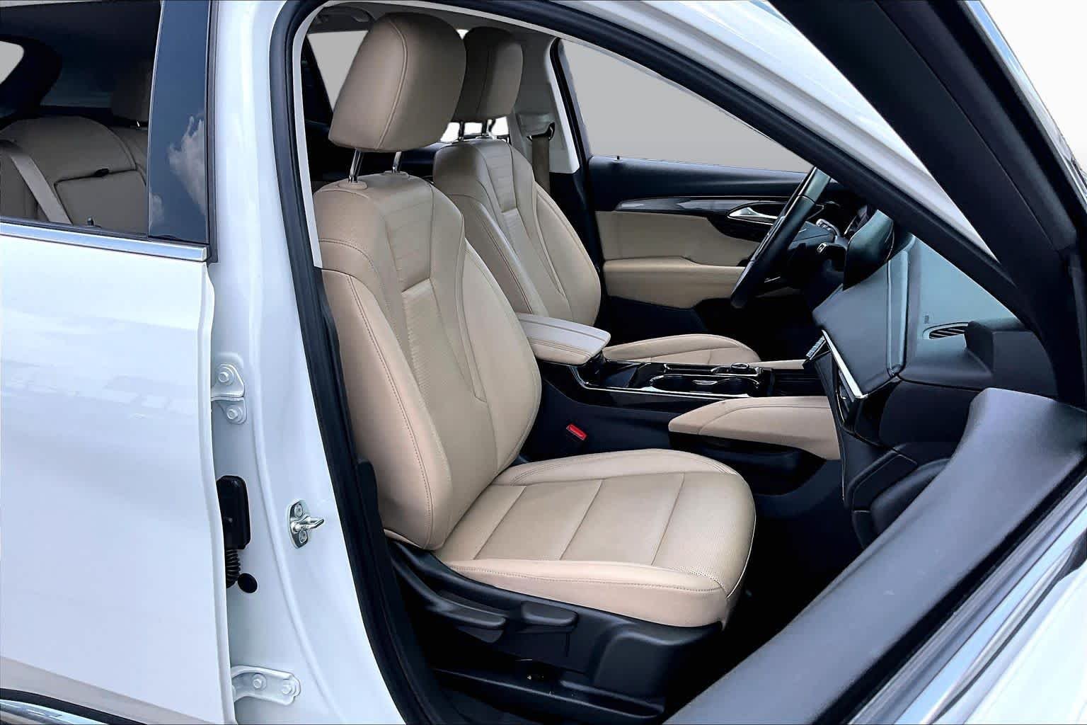 Used 2024 Summit White Buick Preferred image 9