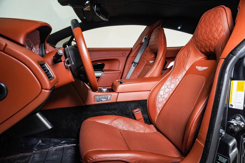 Used 2015 Meteorite Silver Aston Martin  image 23