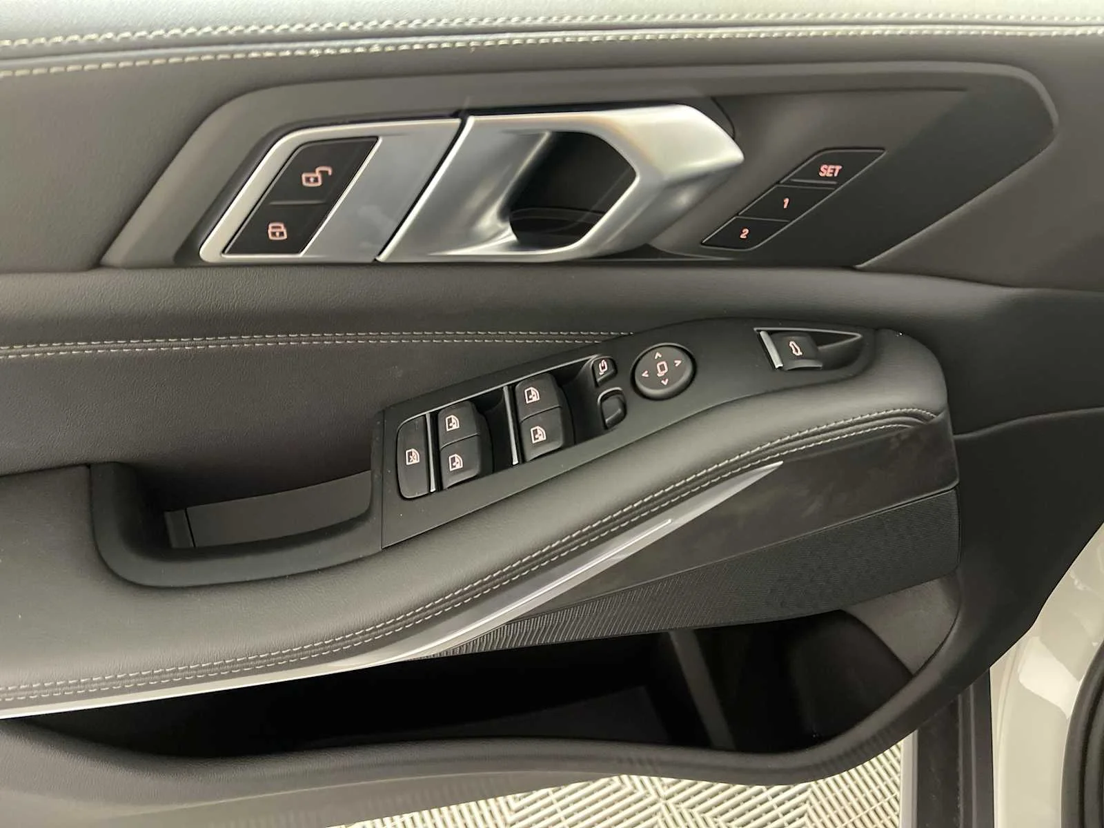 2026 BMW X5 40i - Photo 13