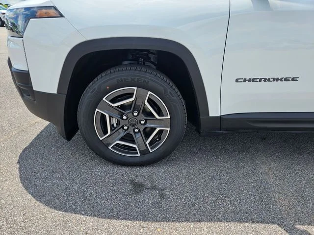 New 2026 Bright White Clear-Coat Exterior Paint Jeep Laredo image 27