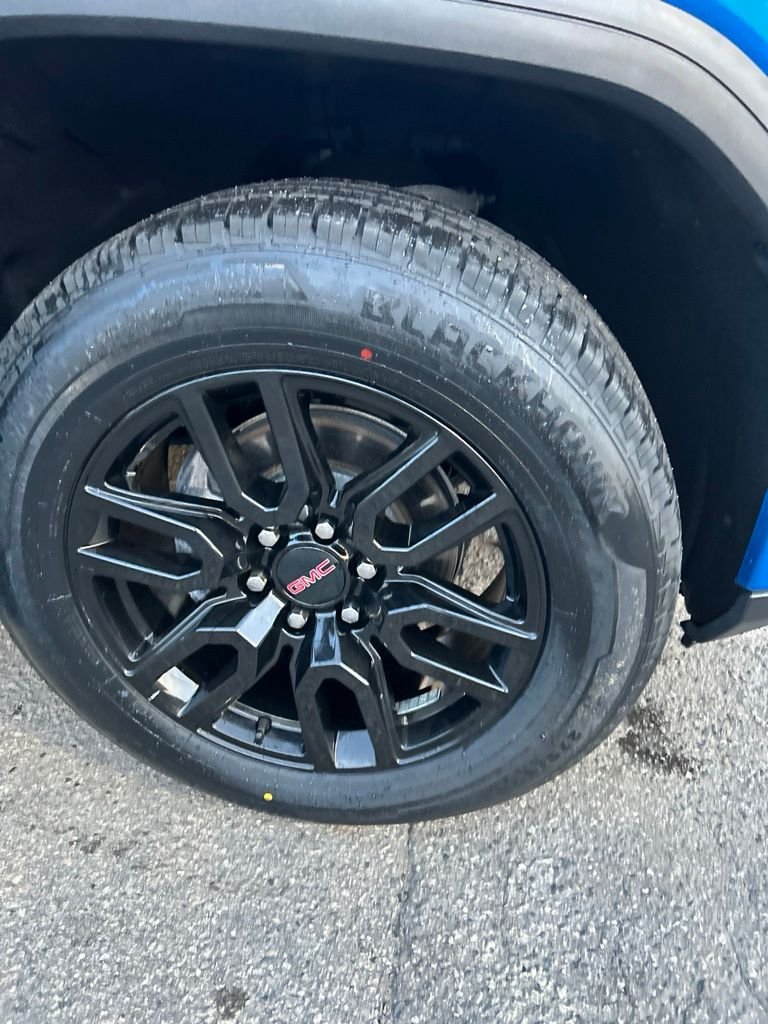 Used 2023 Blue GMC Elevation image 23