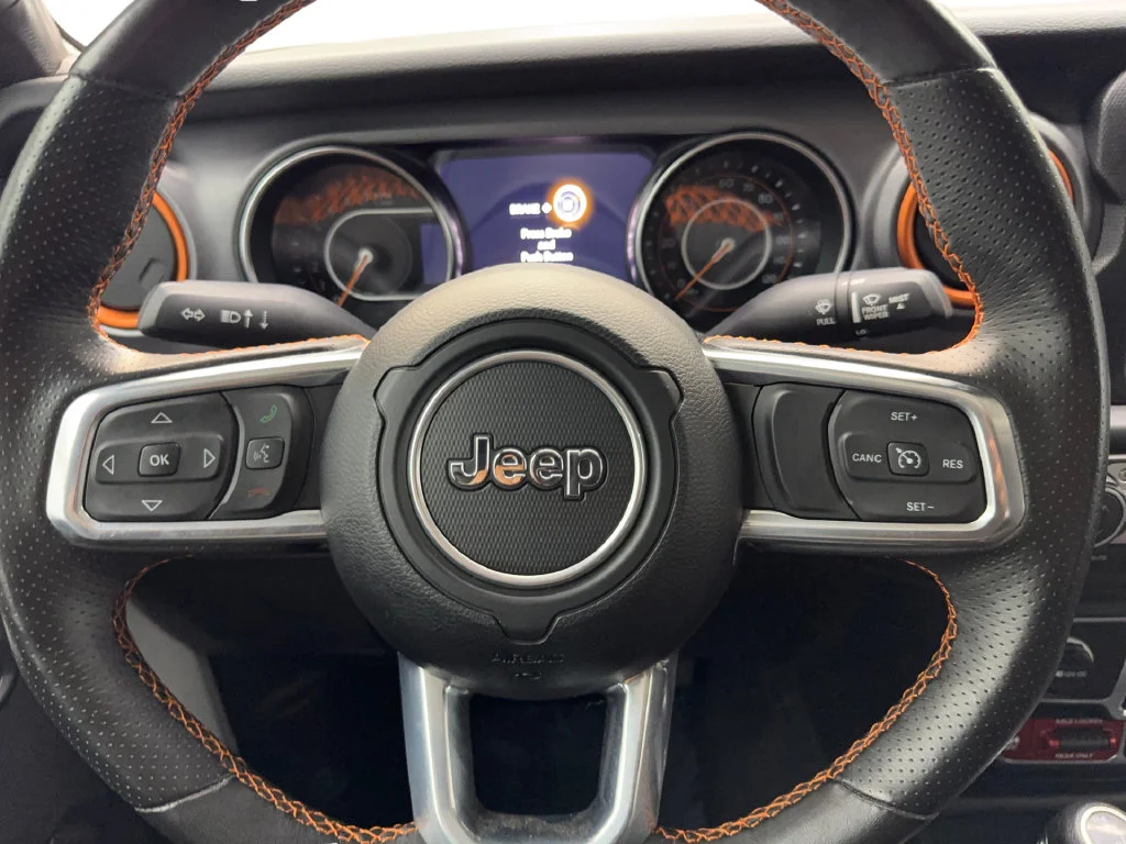 Used 2023 White Jeep Mojave image 59