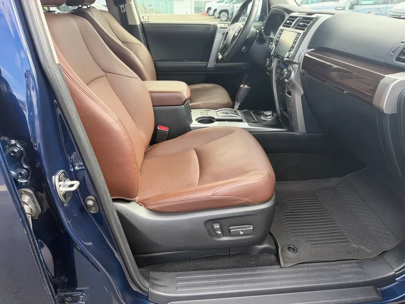 Used 2022 Nautical Blue Met Toyota Limited image 19