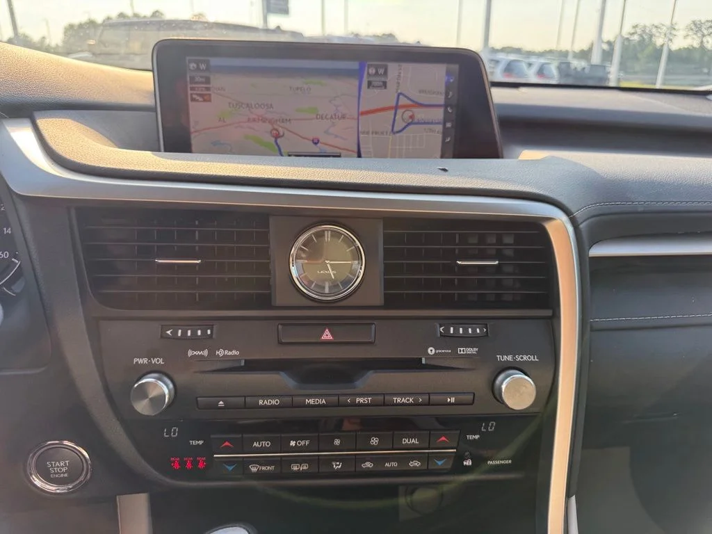 Used 2019 White Lexus 350 image 12