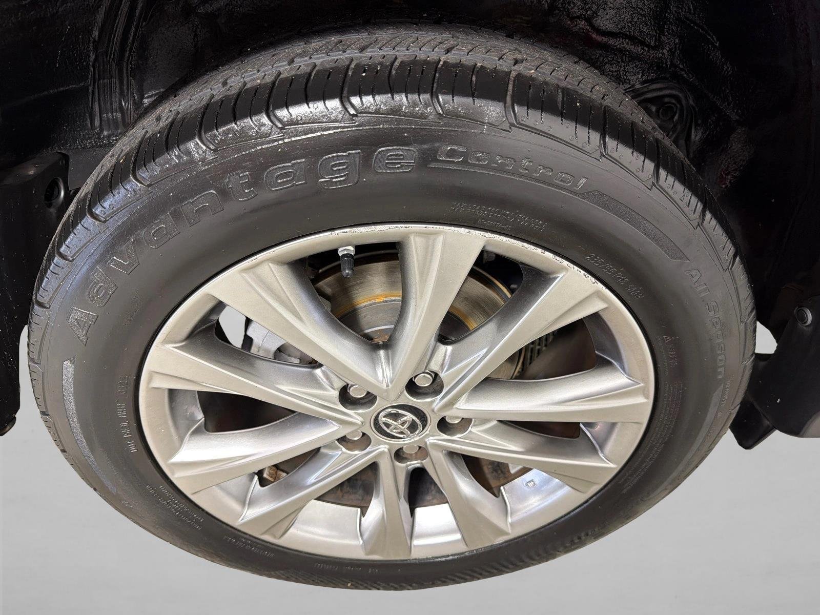 Used 2018 Ruby Flare Pearl Toyota Limited image 18
