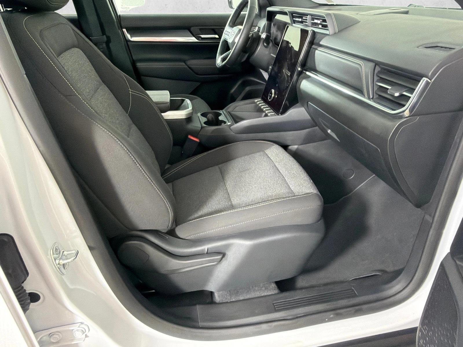 Used 2026 White GMC FWD Elevation image 14