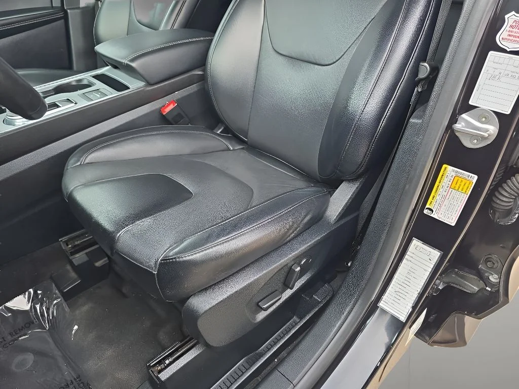 Used 2022 Black Ford Titanium image 13