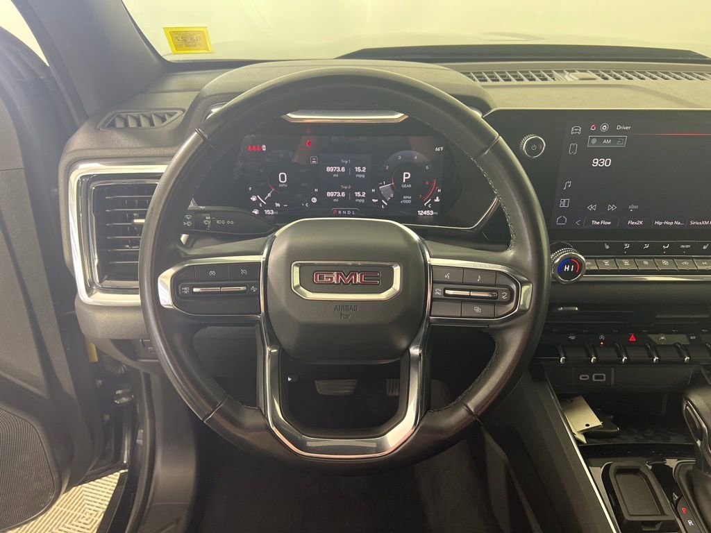 Used 2024 Onyx Black GMC Elevation image 7
