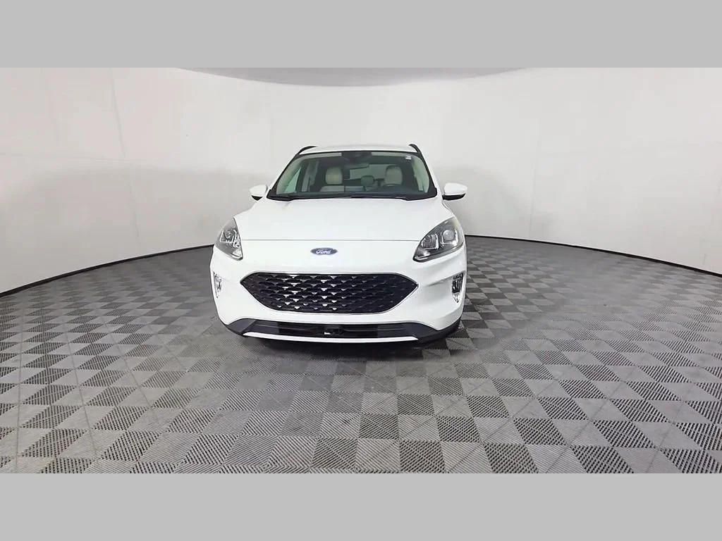 Used 2020 White Metallic Ford SEL image 51