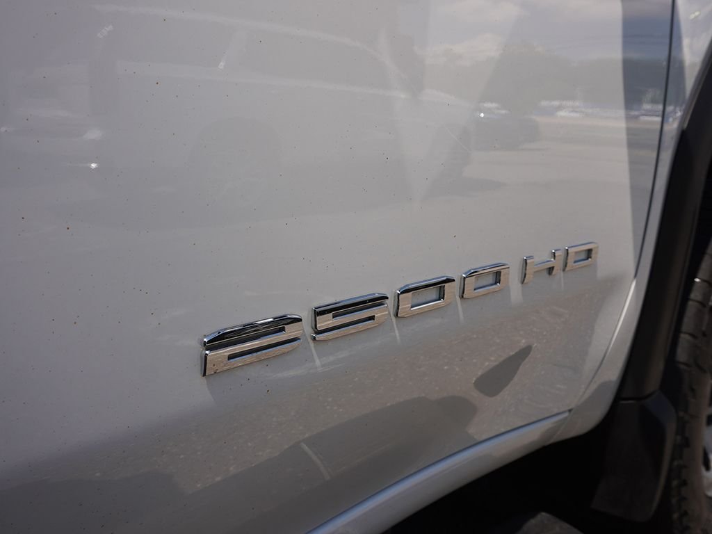 Used 2023 White GMC Pro image 15