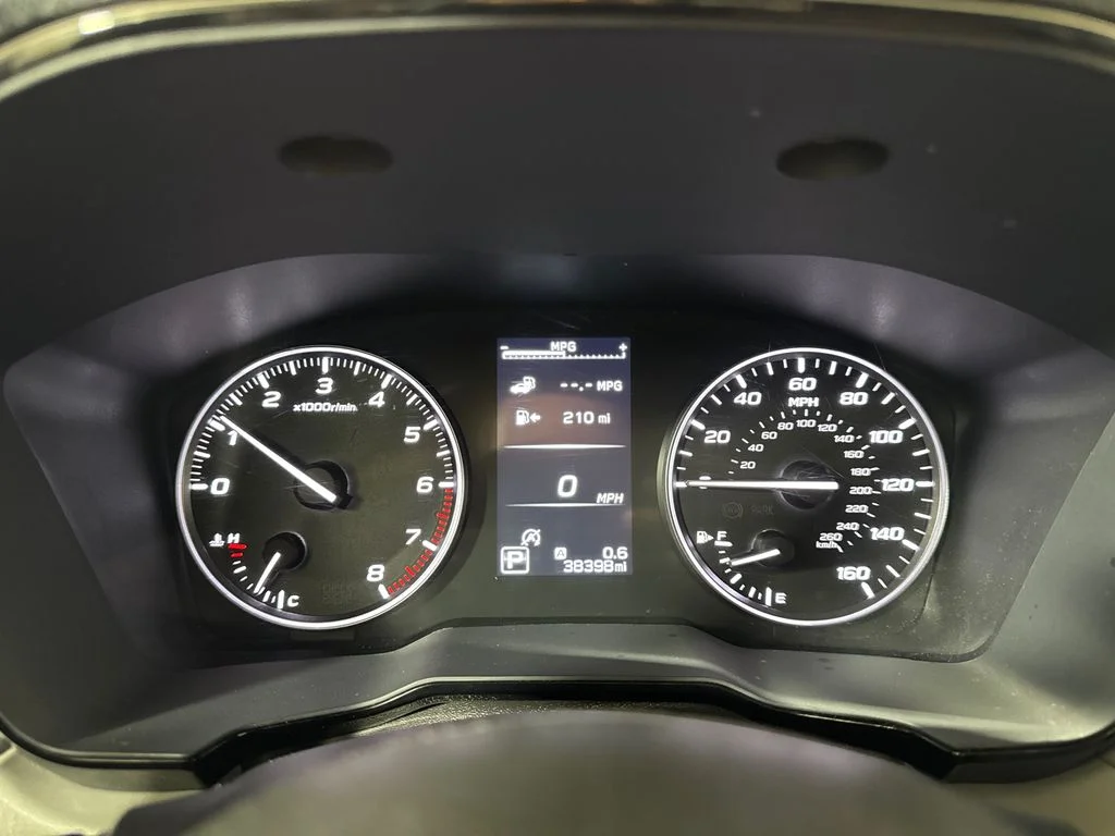 Used 2025 Gray Metallic Subaru Premium image 19