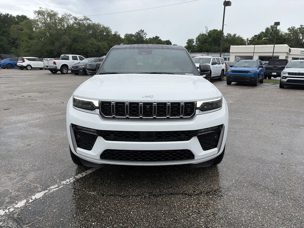 New 2026 Bright White Clear-Coat Exterior Paint Jeep Summit image 9
