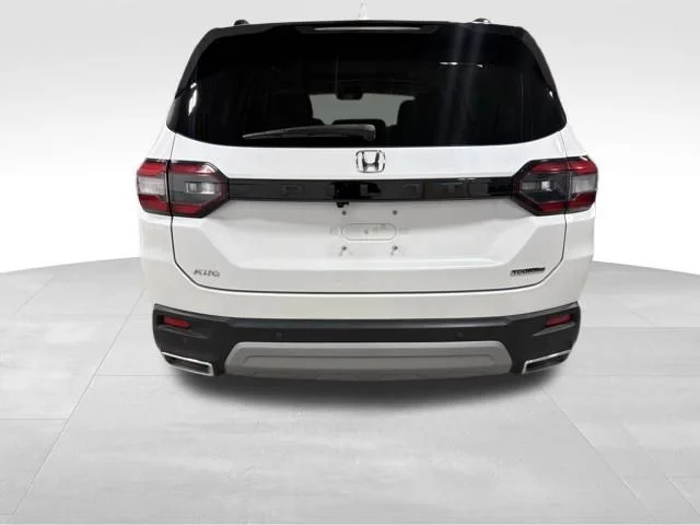 Used 2024 Platinum White Pearl Honda Touring image 6