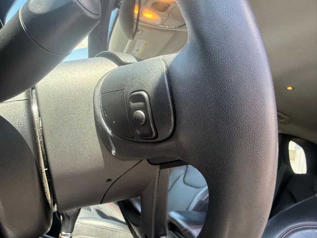 Used 2022 White Jeep Trailhawk image 16