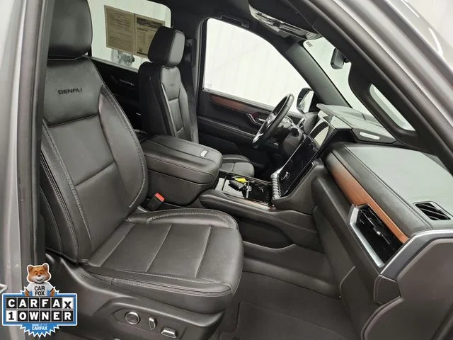 Used 2025 Silver GMC Denali image 41