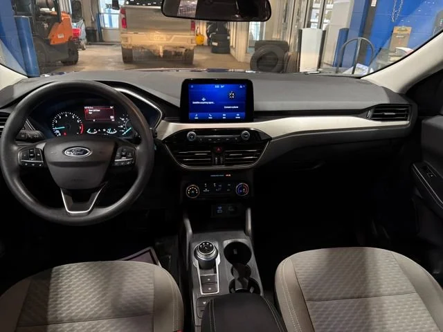 Used 2022 Blue Ford SE image 27