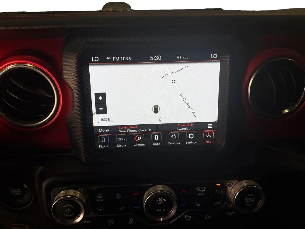 Used 2020 White Jeep Unlimited Rubicon image 13