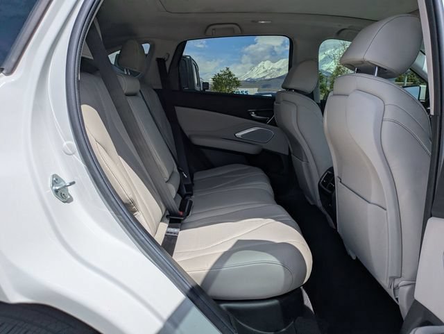 Used 2025 White Acura w/Technology Package image 31