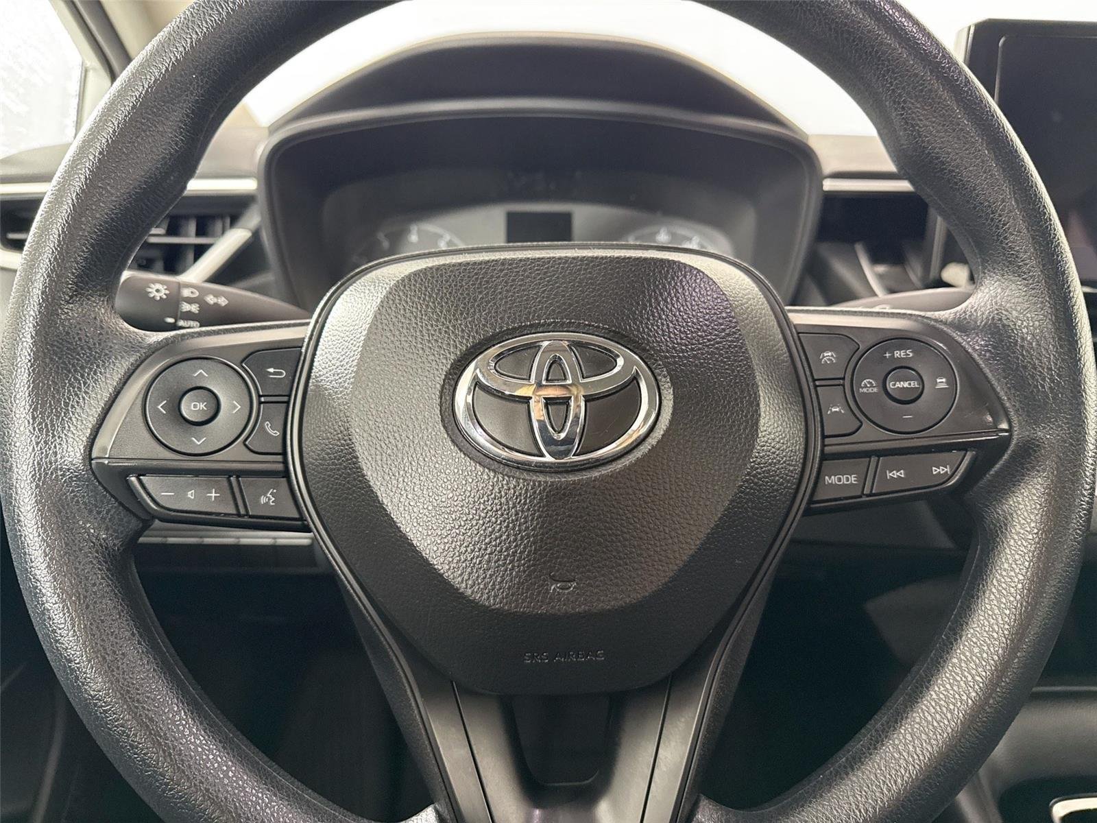Certified Used 2024 Ice Cap Toyota LE image 16