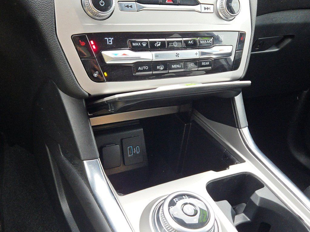 Used 2021 Silver Ford XLT image 26