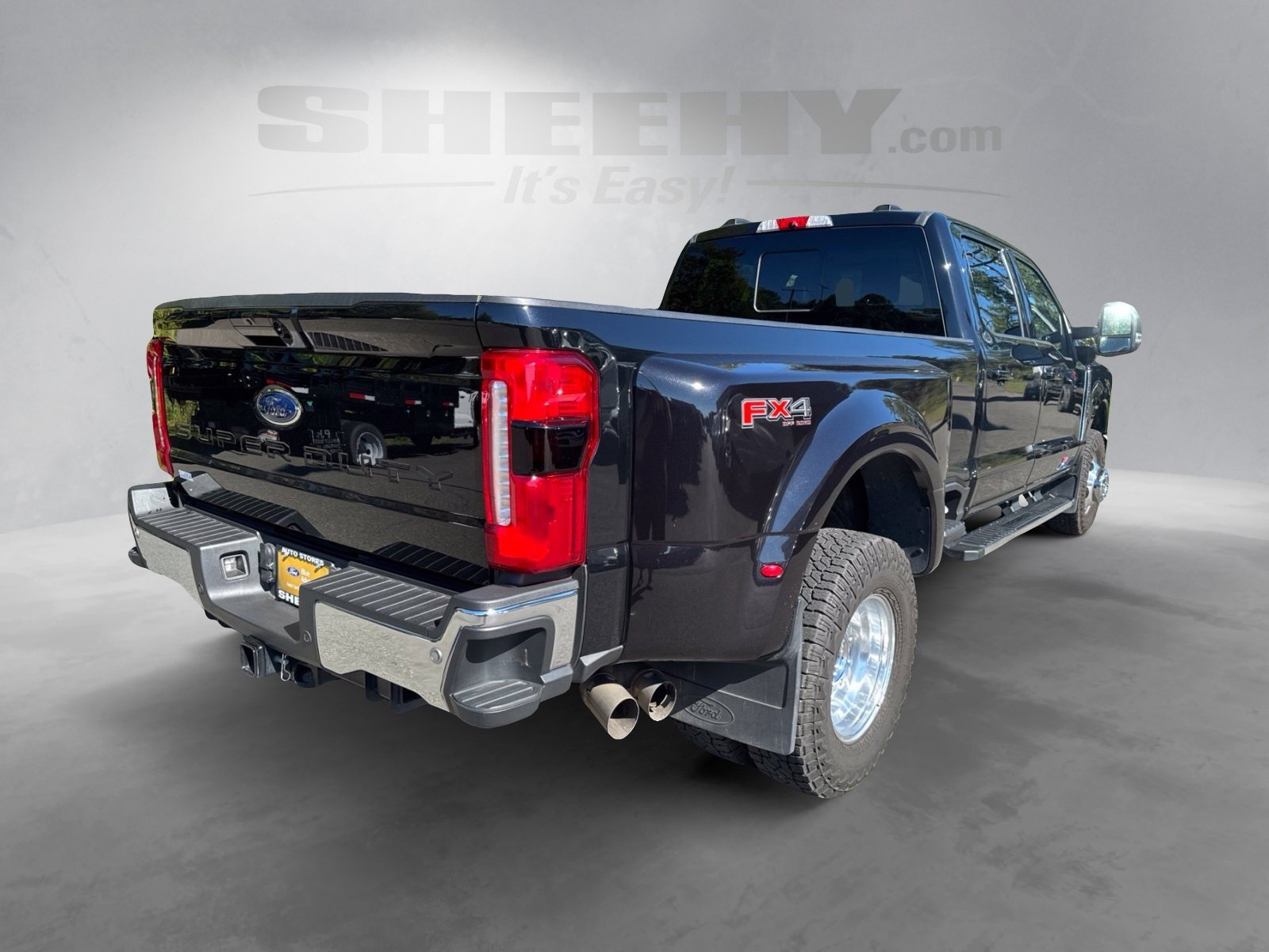 Used 2024 Black Ford Lariat image 11