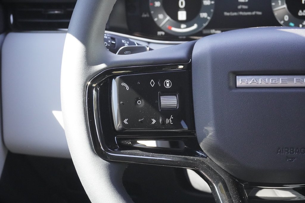 New 2026 Santorini Black Land Rover Hoxton Edition image 12