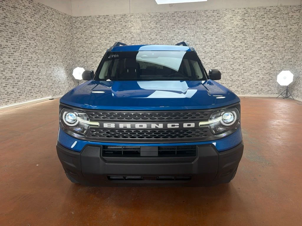 Used 2025 Blue Ford Big Bend image 2