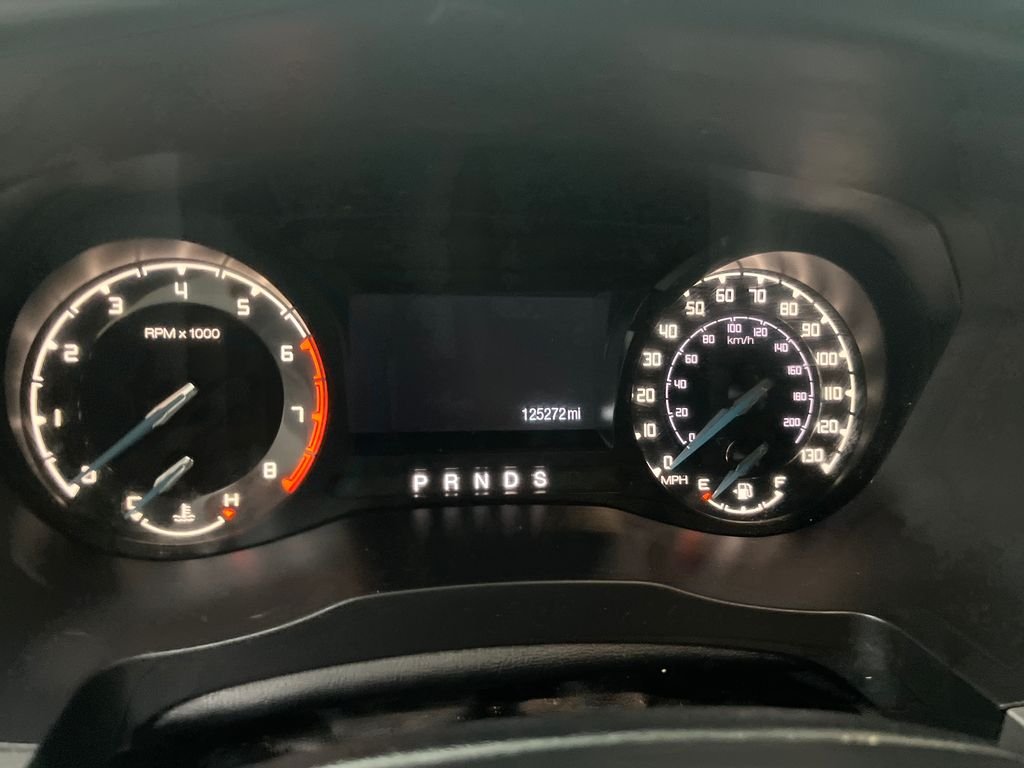 Used 2019 Silver Ford XLT image 18