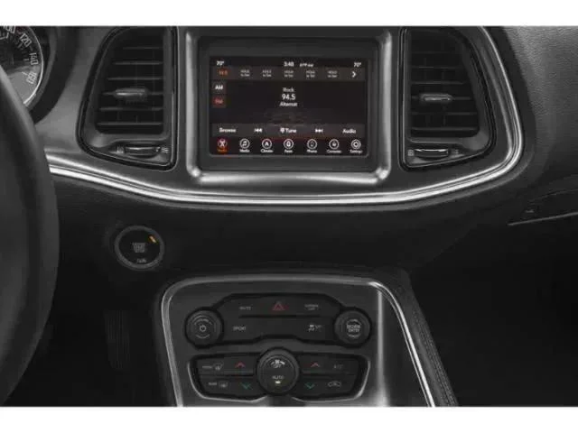Used 2019 Black Dodge SXT image 10