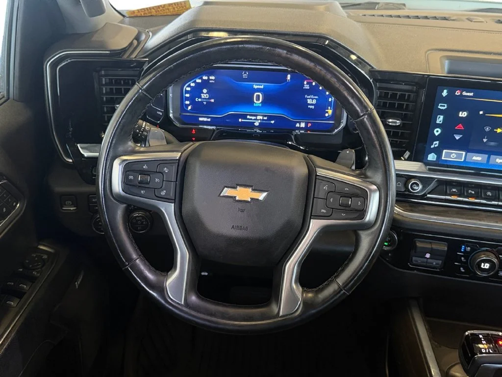 Used 2023 IRIDESCENT PEARL TRICOAT Chevrolet LTZ image 17