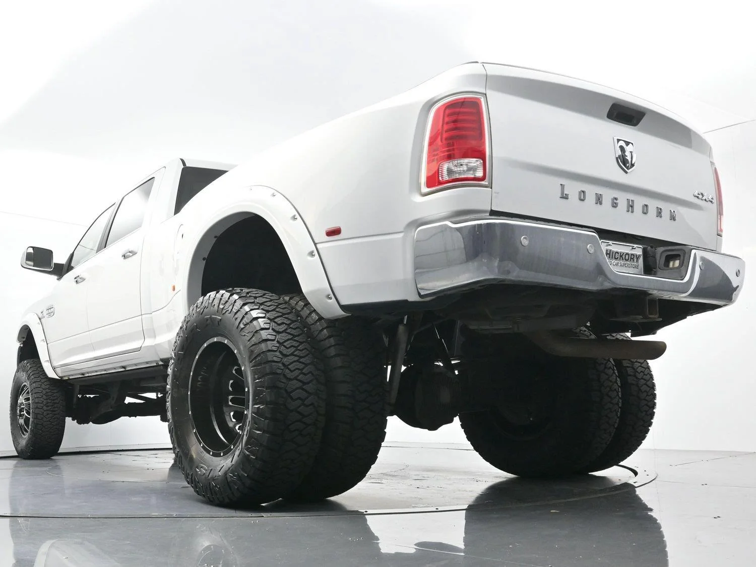 Used 2018 Bright White Clearcoat Ram Laramie Longhorn image 48