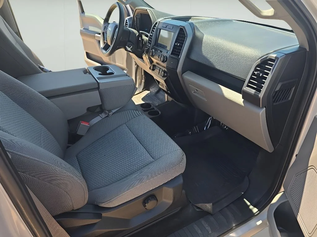 Used 2019 Silver Ford  image 35