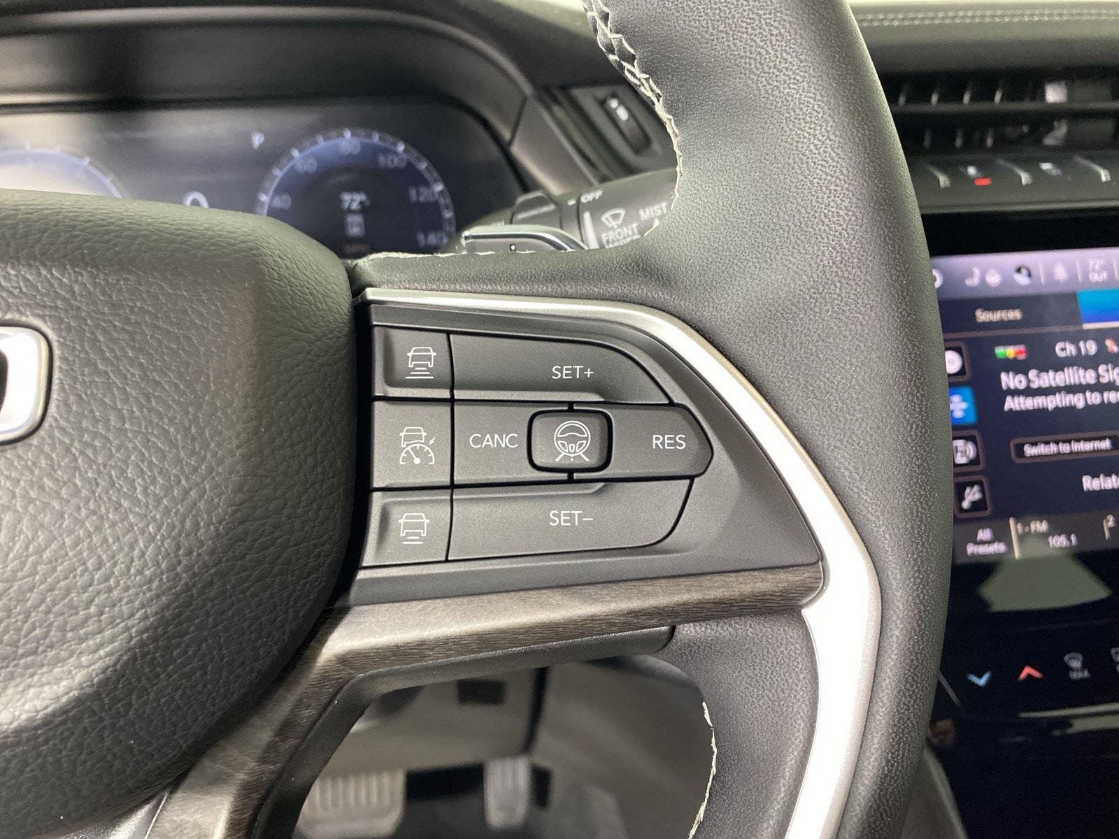 Used 2026 Bright White Clearcoat Jeep Laredo image 23