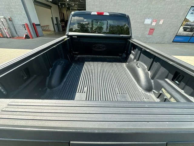 Used 2018 Black Ford XLT image 21