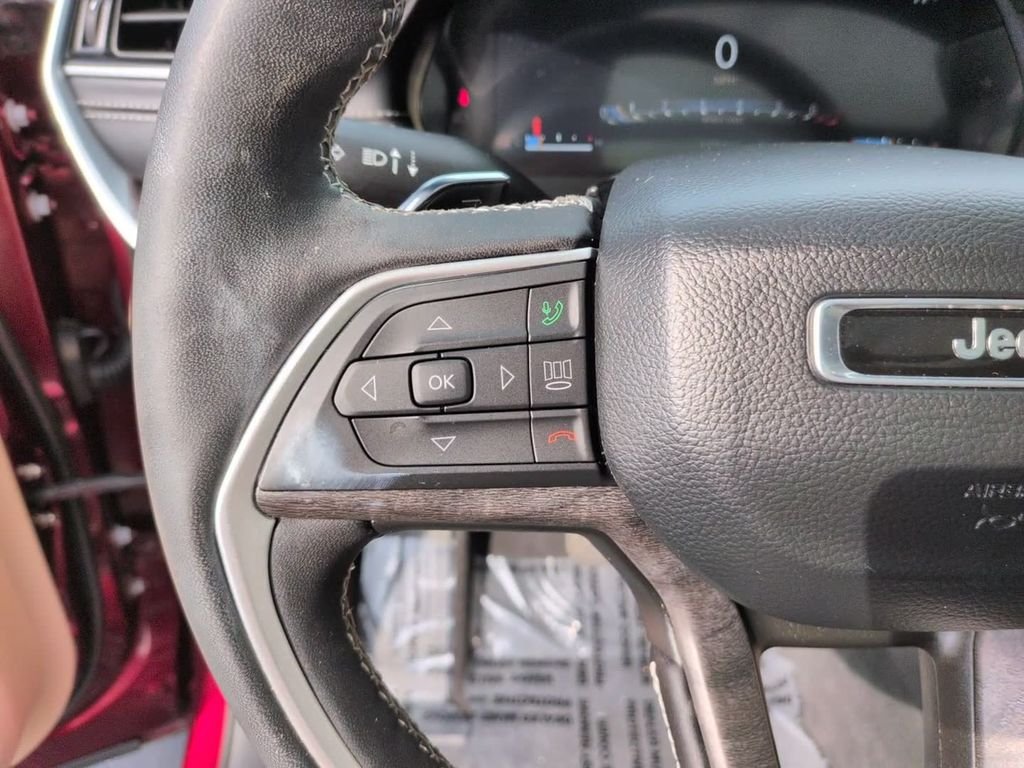 Certified Used 2025 Velvet Jeep Limited image 23