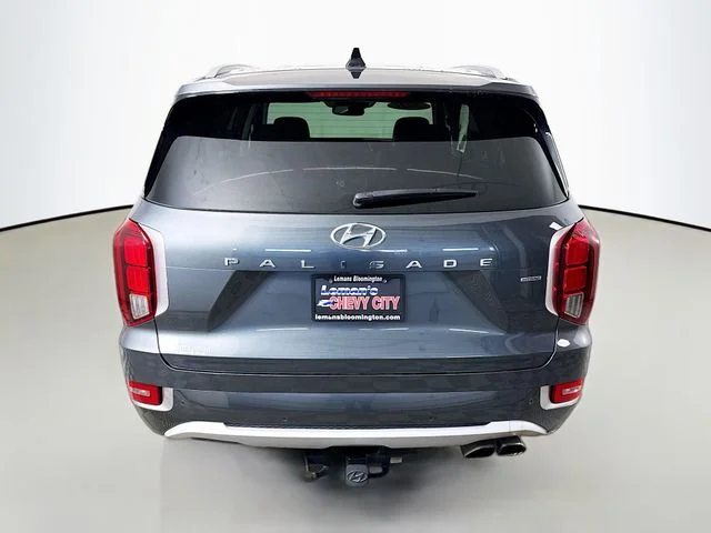 Used 2021 Green Hyundai Limited image 6