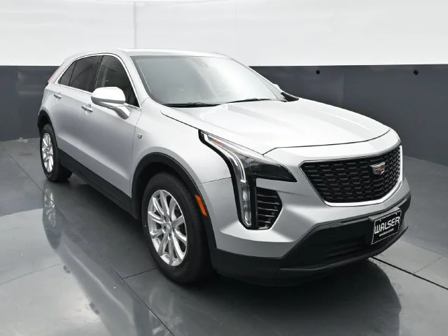Used 2019 Radiant Silver Metallic Cadillac Luxury image 11