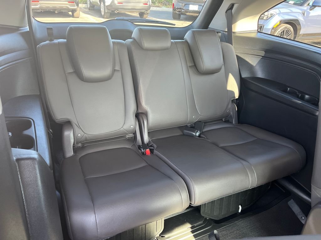 Used 2019 Silver Honda EX-L image 39