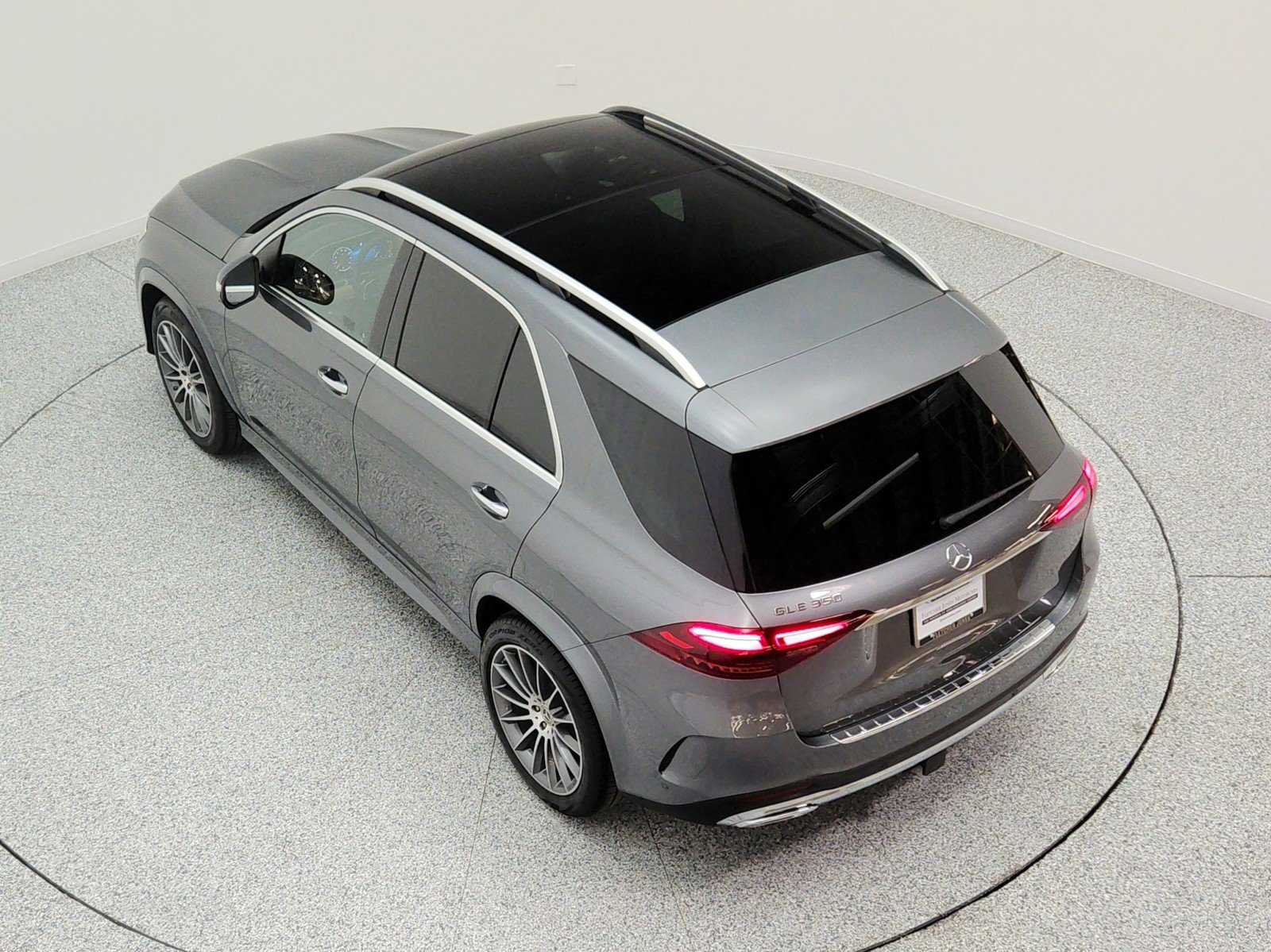 Used 2025 Selenite Grey Metallic Mercedes-Benz GLE 350 SUV image 29